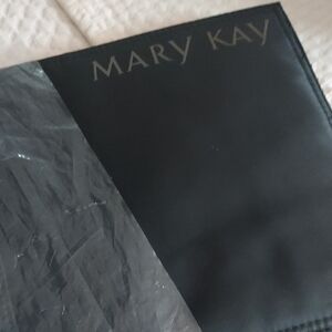 Mary Kay Elegant Black Cosmetic Organizer